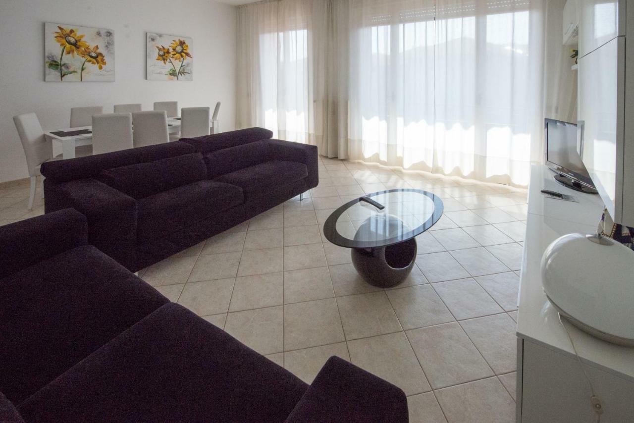 Silky House With Private Parking Apartment Como Exterior photo